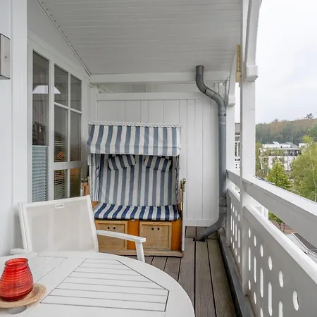 690, Seepark Apartament