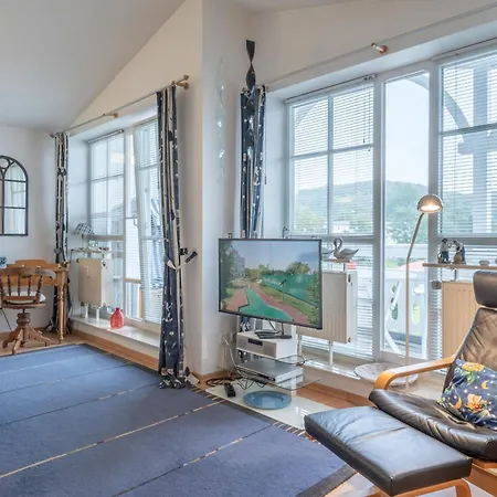 Apartment 690, Seepark *