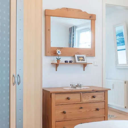 690, Seepark Apartment