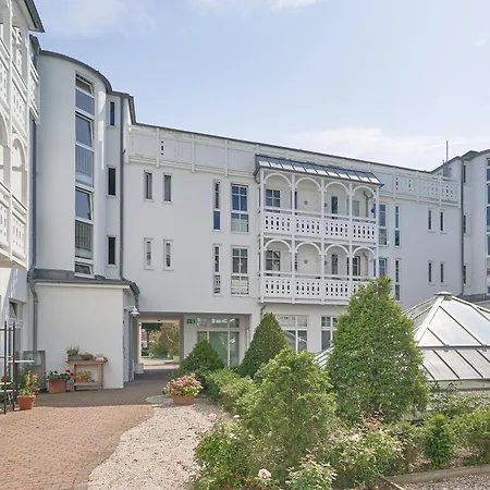 Apartment 690, Seepark