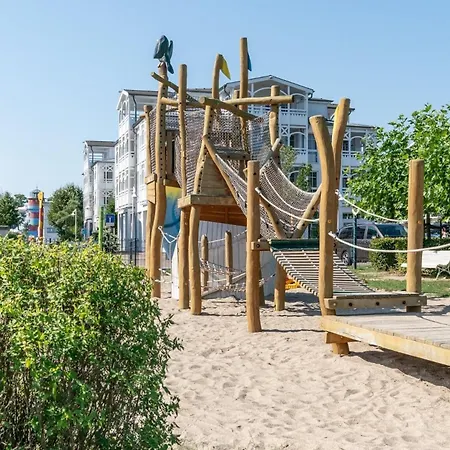 690, Seepark Apartment